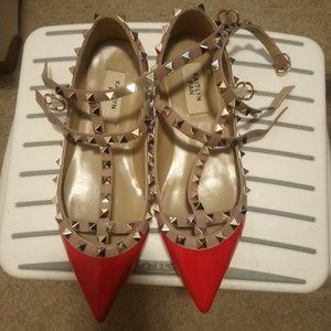 Excellent condition rockstud flats - size 7
